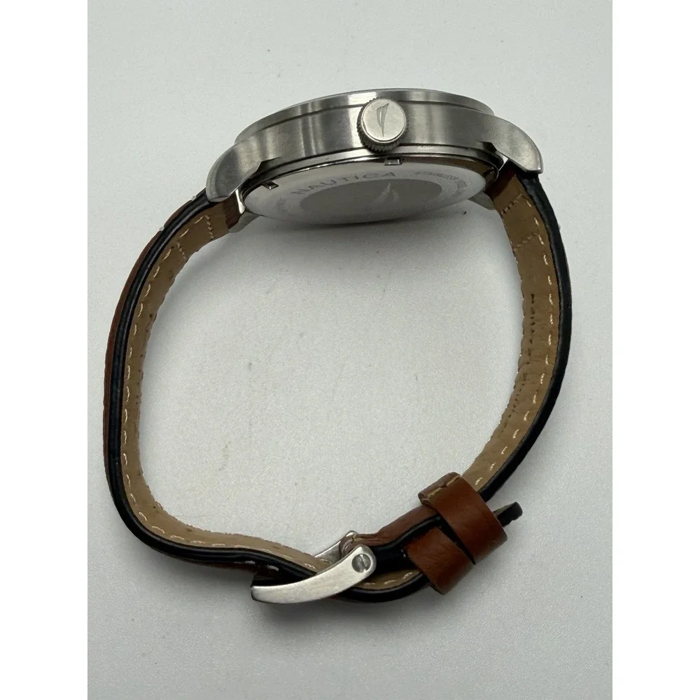 Nautica N09560G New Battery Mens Watch 43MM 8.5